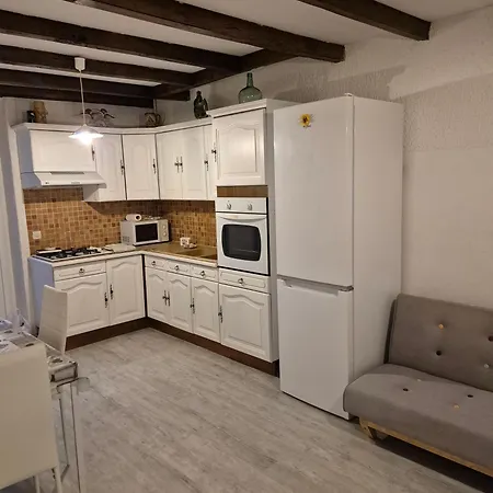 Apartmán Mamie Krema *